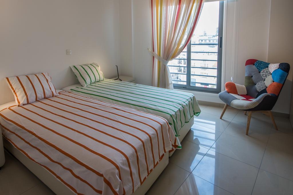 Skylight Megaron Apartment ลาร์นาคา ภายนอก รูปภาพ