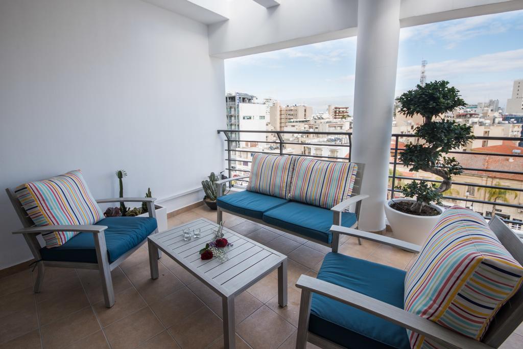 Skylight Megaron Apartment ลาร์นาคา ภายนอก รูปภาพ